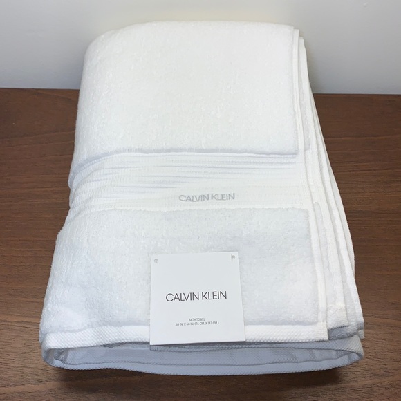Calvin Klein Bath Towel, 100% Cotton, Luxury - Picture 2 of 6